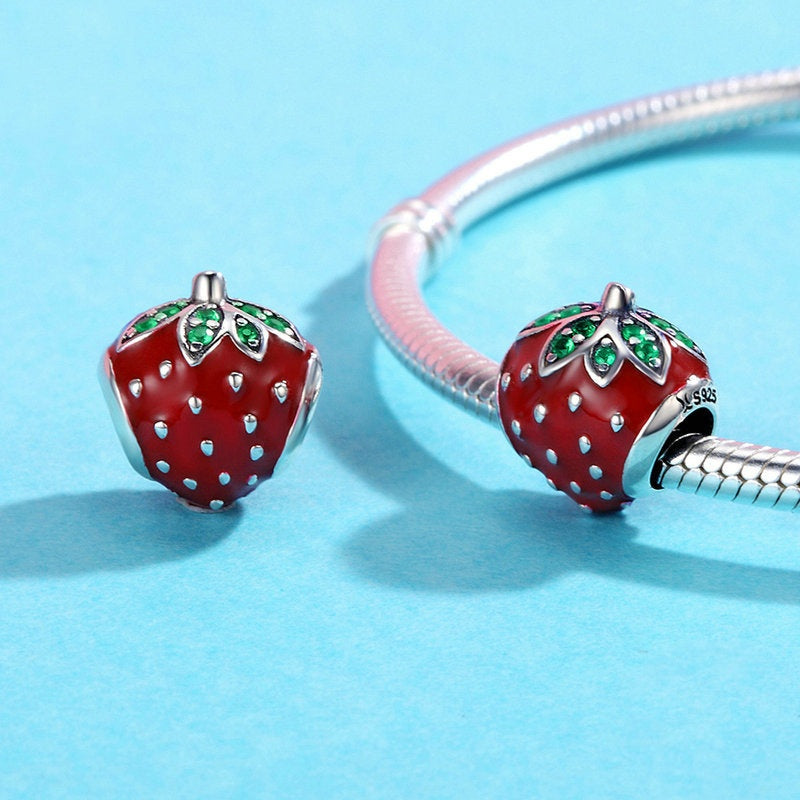 Jorrio Bright Strawberry Fruit Sterling Silver Charm