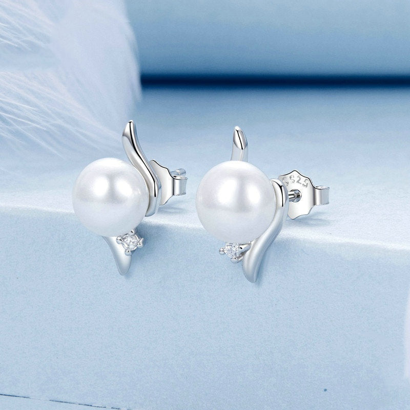 Jorrio Elegant Natural Freshwater Pearl Sterling Silver Earrings