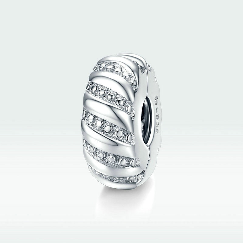 Jorrio Simple Textured Clasp Sterling Silver Charm