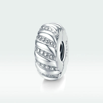 Jorrio Simple Textured Clasp Sterling Silver Charm